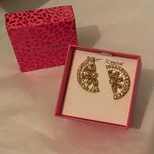 Betsey Johnson Lemon Earrings.